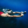 Diver using ASIWO U1 Underwater Scooter